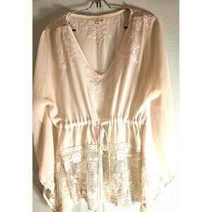 Vintage Ivory 'Beautiful  Embroidered shirt-pull on  size M